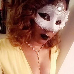 Meet your Posher, Davida